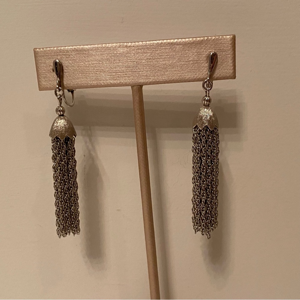 CROWN TRIFARI EARRINGS SILVER TONE FRINGE TASSEL DANGLE DROP CLIP ON VINTAGE